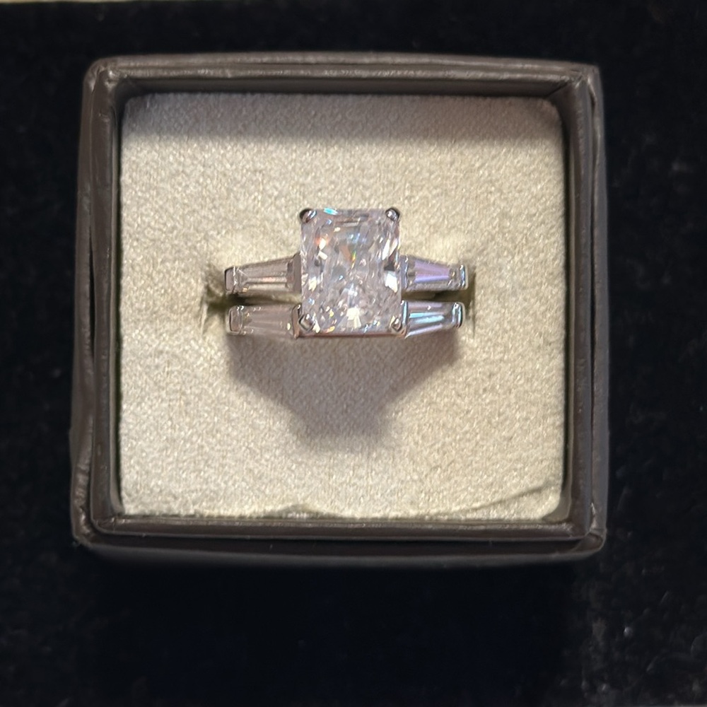Gorgeous Wedding Set - Picture 4 of 4